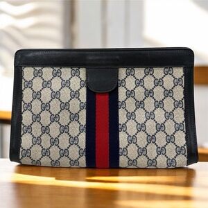 Vintage GUCCI GG Supreme Sherry Line Clutch Bag